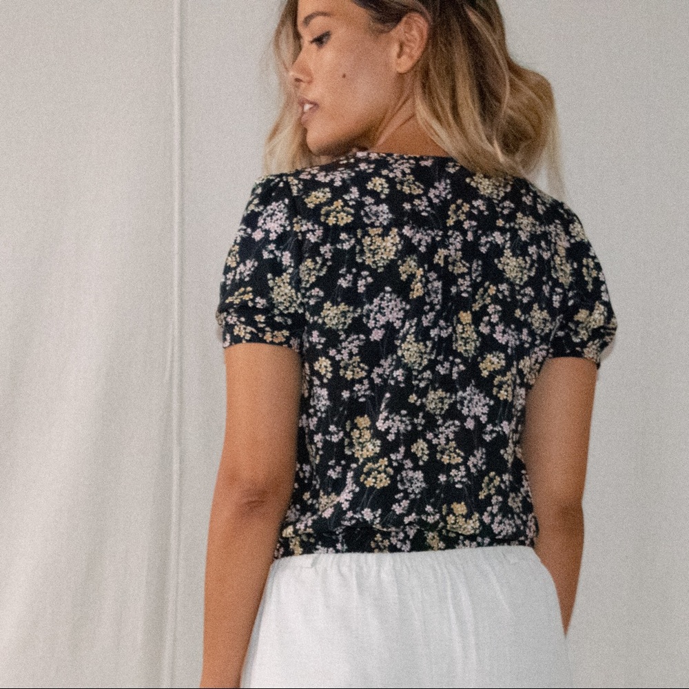 Floral Cropped Blouse